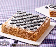 拿破仑蓝莓生日蛋糕