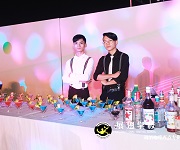 调酒师培训-江门江海广场招商发布会鸡尾酒会实践