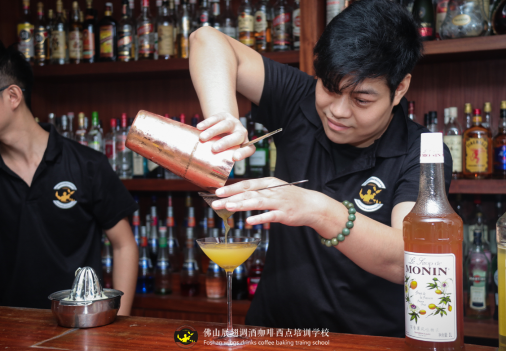 调酒师如何让身边人了解饮酒文化?